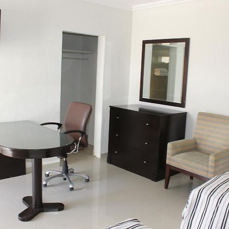 Hotel San Lorenzo Los Mochis Zewnętrze zdjęcie